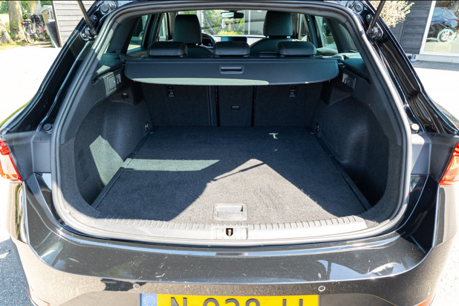 Seat Leon Sportstourer 1.5 eTSI FR Business Intense