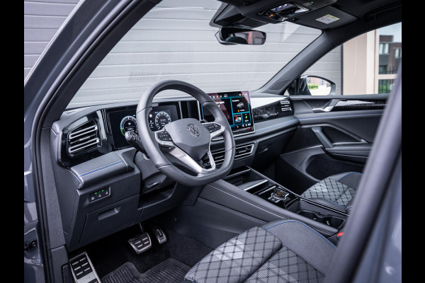 Volkswagen Tiguan 1.5 eHybrid R-Line Edition - Dolphin Grey l Pano l Massage l Sfeerverl.