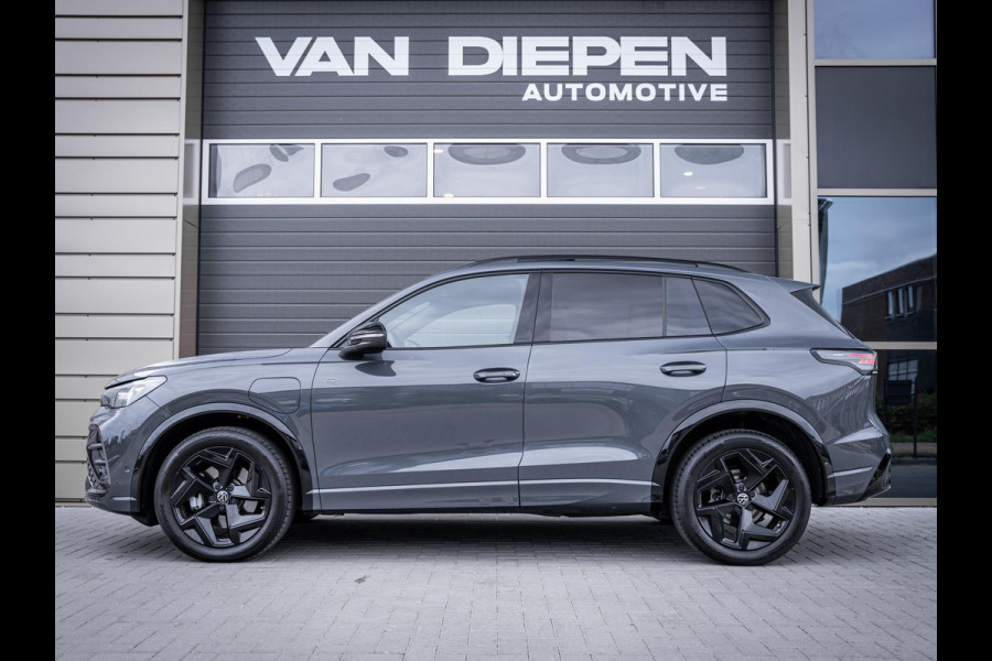 Volkswagen Tiguan 1.5 eHybrid R-Line Edition - Dolphin Grey l Pano l Massage l Sfeerverl.