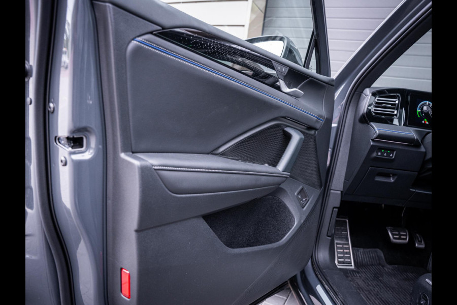 Volkswagen Tiguan 1.5 eHybrid R-Line Edition - Dolphin Grey l Pano l Massage l Sfeerverl.