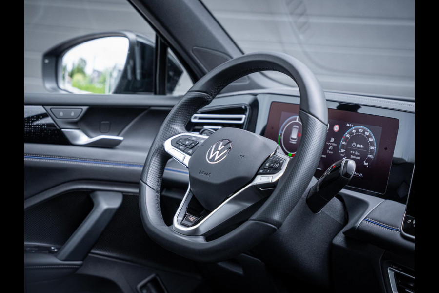 Volkswagen Tiguan 1.5 eHybrid R-Line Edition - Dolphin Grey l Pano l Massage l Sfeerverl.