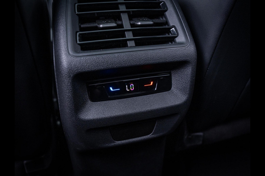 Volkswagen Tiguan 1.5 eHybrid R-Line Edition - Dolphin Grey l Pano l Massage l Sfeerverl.