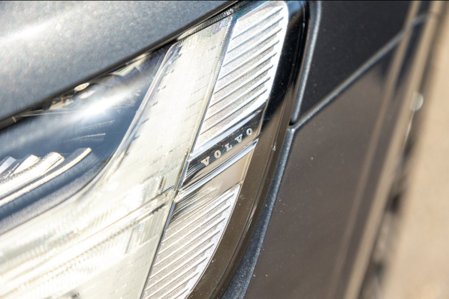 Volvo V60 2.0 T8 Twin Engine AWD I Inscription I Bowers & Wilkens I Panoramadak I Trekhaak I Pilot assist