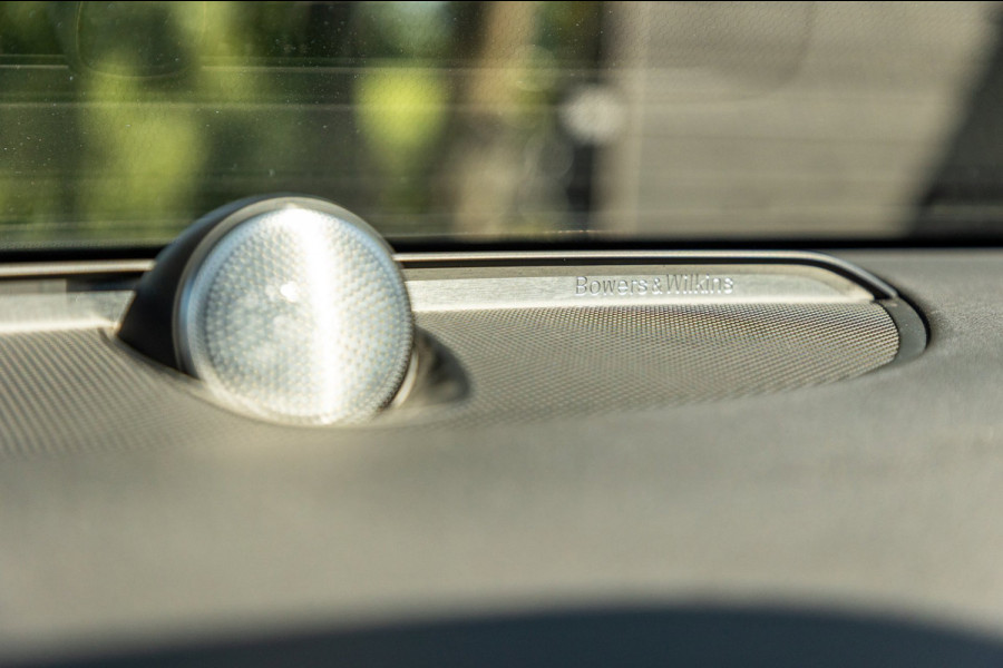 Volvo V60 2.0 T8 Twin Engine AWD I Inscription I Bowers & Wilkens I Panoramadak I Trekhaak I Pilot assist