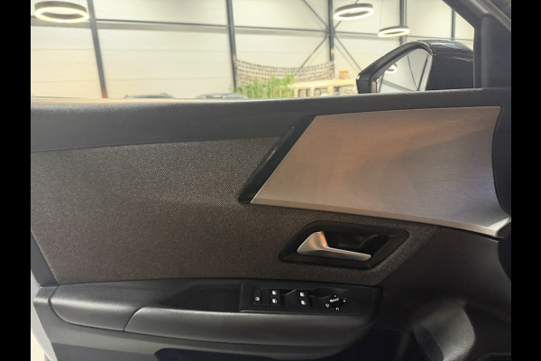 Citroën C5 X 1.2 Feel |Trekhaak|Dealer Onderhouden|Allseason|CarPlay|2023|LED|Navi|Airco|PDC|Rijklaar