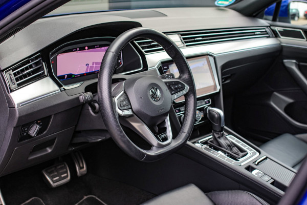 Volkswagen Passat 1.5 TSI R-Line *Pano*Dynaudio*360 Camera*Keyless*Leder*