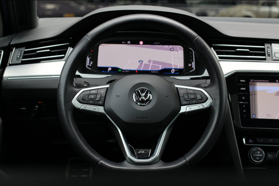 Volkswagen Passat 1.5 TSI R-Line *Pano*Dynaudio*360 Camera*Keyless*Leder*