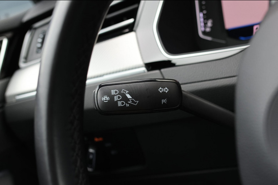 Volkswagen Passat 1.5 TSI R-Line *Pano*Dynaudio*360 Camera*Keyless*Leder*