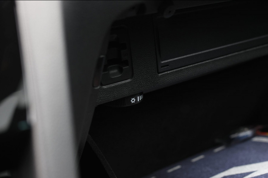 Volkswagen Passat 1.5 TSI R-Line *Pano*Dynaudio*360 Camera*Keyless*Leder*