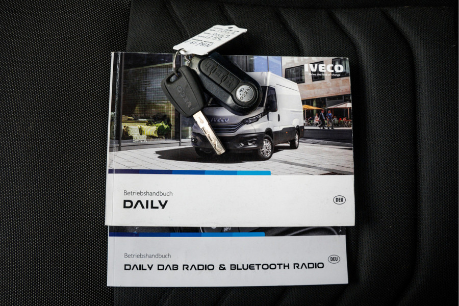 Iveco Daily **35S16 | 160 PK | L2H2 | Automaat | 3-Zits | Climate | Airco**