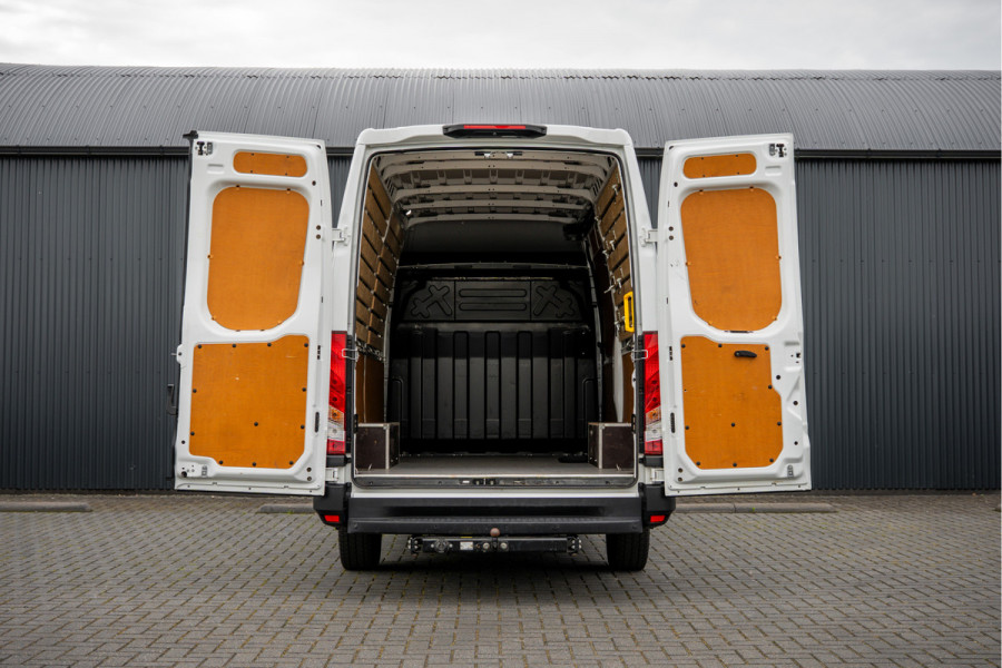 Iveco Daily 35S18 | 3.0L 180PK | Automaat | NW MODEL | 3.5T Trekgewicht | Camera | Carplay | Climate
