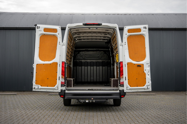 Iveco Daily 35S18 | 3.0L 180PK | Automaat | NW MODEL | 3.5T Trekgewicht | Camera | Carplay | Climate