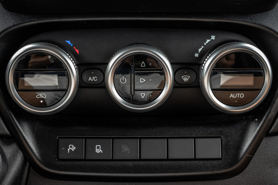 Iveco Daily 35S18 | 3.0L 180PK | Automaat | NW MODEL | 3.5T Trekgewicht | Camera | Carplay | Climate