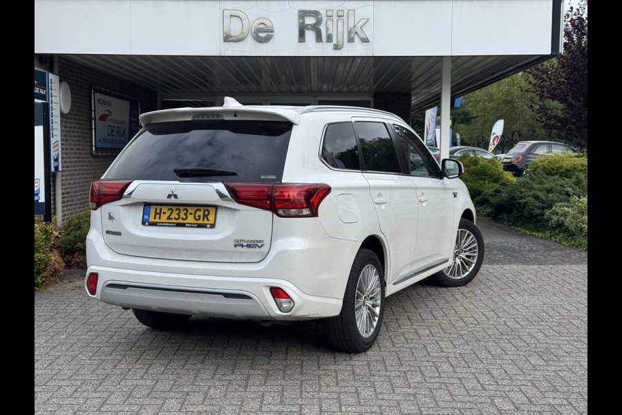 Mitsubishi Outlander 2.4 PHEV Pure | Carplay/Android, Camera, Stoelverw., Climate, Cruise | Parelmoer | Dealeronderhouden |
