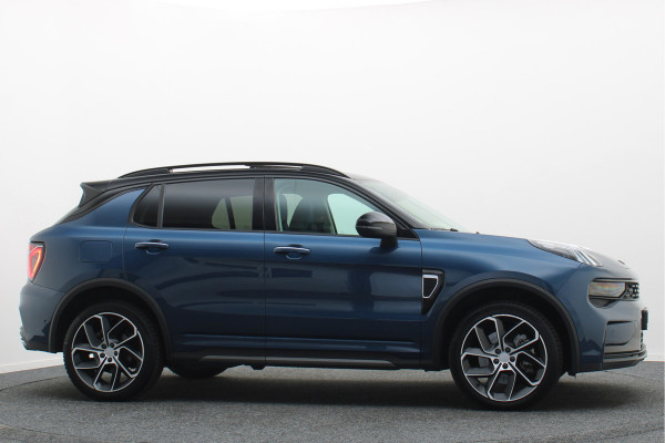 Lynk & Co 01 1.5 Plug-in Hybrid Two-Tone, Panoramadak, ACC, Keyless, Navigatie, PDC, LED, 20''