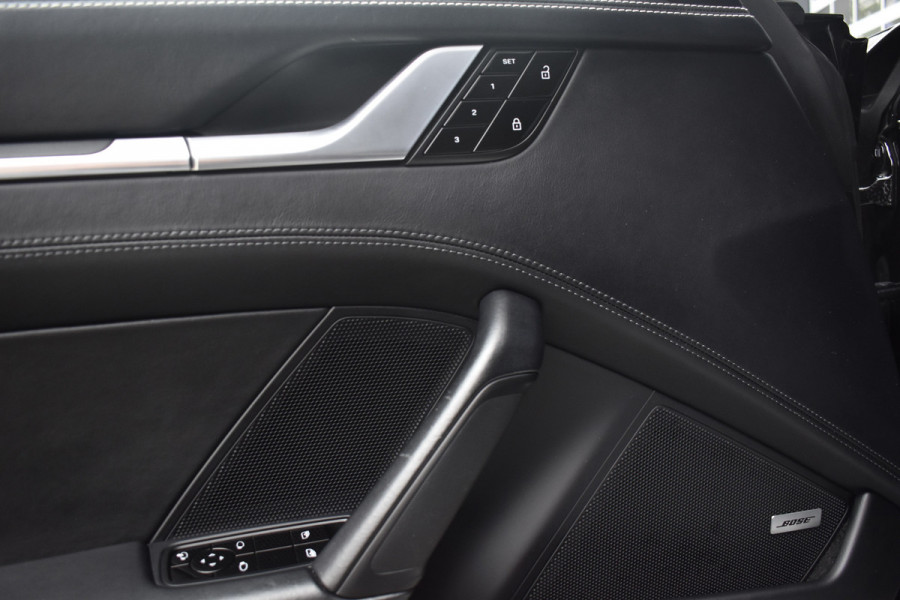 Porsche 911 3.0 Carrera S | Panoramadak | Sportuitlaat | Bose | Achterasbesturing | 20/21'' Wielen |