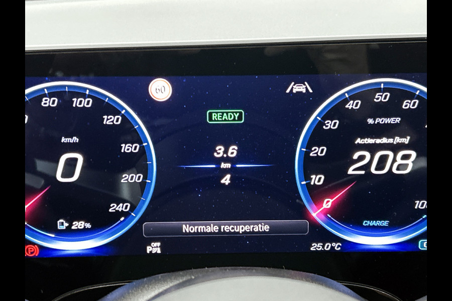 Mercedes-Benz CLA-Klasse Shooting Brake 250+ Business Solution AMG 85 kWh | Trekhaak | Vast panoramadak | Warmtewerend donkergetint glas | Massagefunctie | 18 inch vijfspaaks lichtmetalen AMG-velgen | URBAN GUARD |