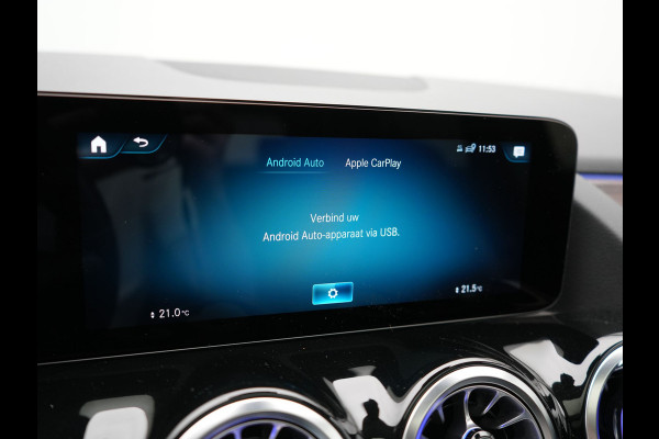 Mercedes-Benz EQA 350 4MATIC Luxury Line 69,7 kWh 292pk Dealer O.H. | Panodak | Adaptive Cruise | Camera | Lederen Sportstoelen Ventilatie & Verwarmd | Sfeerverlichting | Keyless | Blis | Navigatie | DAB | 20"L.M |