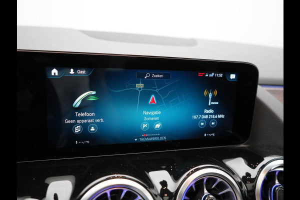 Mercedes-Benz EQA 350 4MATIC Luxury Line 69,7 kWh 292pk Dealer O.H. | Panodak | Adaptive Cruise | Camera | Lederen Sportstoelen Ventilatie & Verwarmd | Sfeerverlichting | Keyless | Blis | Navigatie | DAB | 20"L.M |