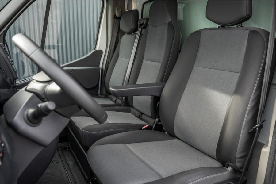 Renault Master 15.389 KM! | Bakwagen met Laadklep | 146PK | LED | Airco