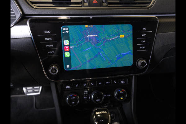Škoda Superb Combi 1.4 TSI iV Sportline Business / 218pk / Trekhaak / Stoel en stuur verwarming /