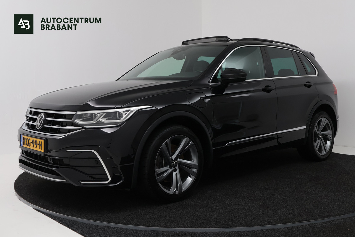 Volkswagen Tiguan 1.4 TSI eHybrid R-Line Business+ (PANORAMADAK, CAMERA, CARPLAY, ADAPTIVE CRUISE, DEALER ONDERHOUDEN)