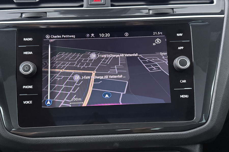 Volkswagen Tiguan 1.4 TSI eHybrid R-Line Business+ (PANORAMADAK, CAMERA, CARPLAY, ADAPTIVE CRUISE, DEALER ONDERHOUDEN)