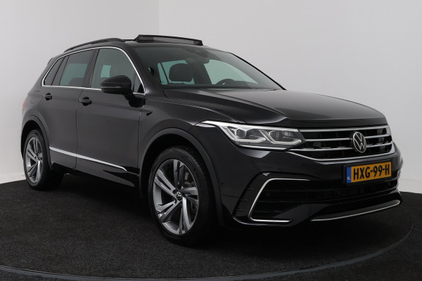 Volkswagen Tiguan 1.4 TSI eHybrid R-Line Business+ (PANORAMADAK, CAMERA, CARPLAY, ADAPTIVE CRUISE, DEALER ONDERHOUDEN)