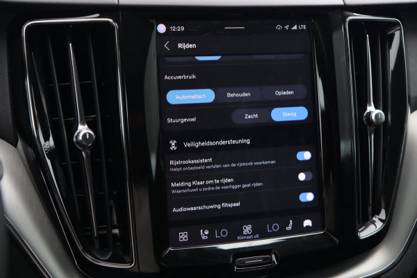 Volvo XC60 2.0 T6 Plug-in hybrid AWD Inscription / PANO / HUD / H&K / ACC / 360 / KEYLESS