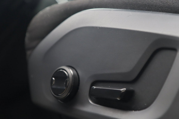 Volvo XC60 2.0 T6 Plug-in hybrid AWD Inscription / PANO / HUD / H&K / ACC / 360 / KEYLESS