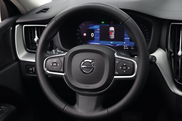 Volvo XC60 2.0 T6 Plug-in hybrid AWD Inscription / PANO / HUD / H&K / ACC / 360 / KEYLESS