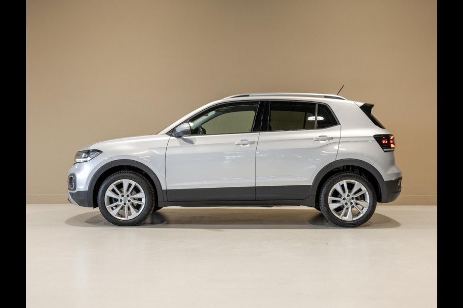 Volkswagen T-Cross 1.0 TSI Style / 116pk / Achteruitrij camera / Stoelverwarming / Virtual cockpit / Dodehoek detectie /