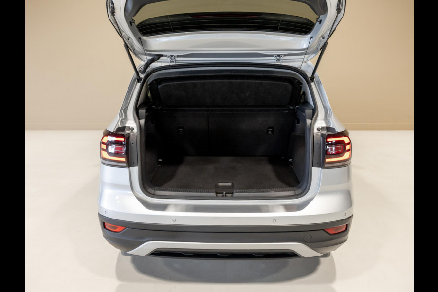 Volkswagen T-Cross 1.0 TSI Style / 116pk / Achteruitrij camera / Stoelverwarming / Virtual cockpit / Dodehoek detectie /