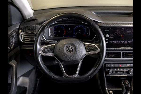 Volkswagen T-Cross 1.0 TSI Style / 116pk / Achteruitrij camera / Stoelverwarming / Virtual cockpit / Dodehoek detectie /