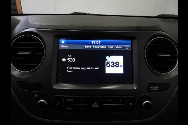 Hyundai i10 1.0i Comfort Smart Pack NAVI/AIRCO/CRUISE/PDC!