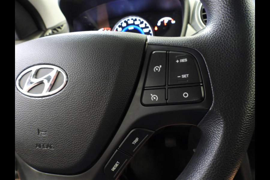 Hyundai i10 1.0i Comfort Smart Pack NAVI/AIRCO/CRUISE/PDC!