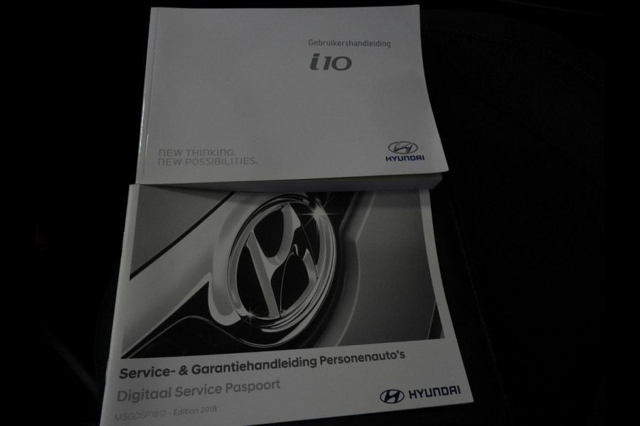 Hyundai i10 1.0i Comfort Smart Pack NAVI/AIRCO/CRUISE/PDC!