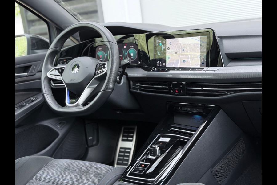 Volkswagen Golf 1.4 eHybrid GTE Pano/Camera/Blindspot