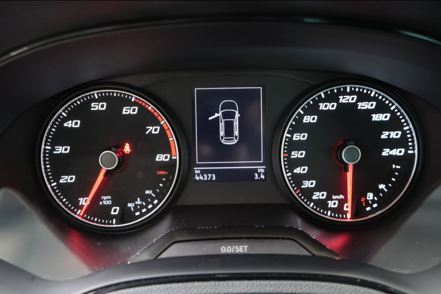 Seat Arona 1.0 TSI Style Business Intense - N.A.P. Airco, Cruise, Navi, PDC, Carplay, Trekhaak.
