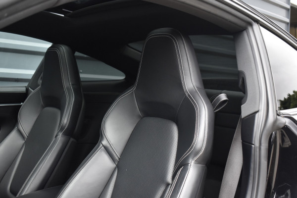 Porsche 911 3.0 Carrera S | Panoramadak | Sportuitlaat | Bose | Achterasbesturing | 20/21'' Wielen |