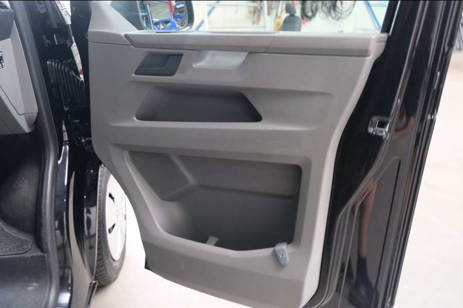 Volkswagen Transporter 2.0 TDI 150PK L2H1 28 Comfortline Automaat - Airco, Cruise, Navi, PDC, Camera, Carplay, Trekhaak.