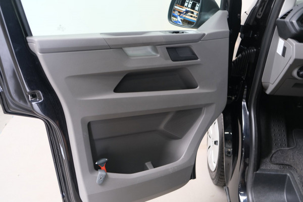 Volkswagen Transporter 2.0 TDI 150PK L2H1 28 Comfortline Automaat - Airco, Cruise, Navi, PDC, Camera, Carplay, Trekhaak.
