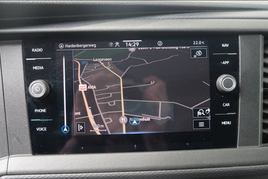 Volkswagen Transporter 2.0 TDI 150PK L2H1 28 Comfortline Automaat - Airco, Cruise, Navi, PDC, Camera, Carplay, Trekhaak.