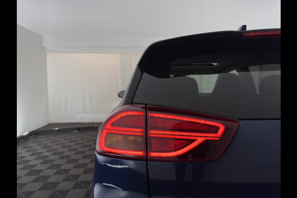 Kia Niro 1.6 GDi Hybrid ExecutiveLine (INCL-BTW) Aut. *PANO | LEATHER | FULL-LED | NAVI-FULLMAP | DIGI-COCKPIT | HEATED-COMFORTSEATS | CAMERA | DAB+ | KEYLESS | ECC | SHIFTPADDLES | ADAPTIVE-CRUISE | LANE-ASSIST | TOWBAR | 18"ALU