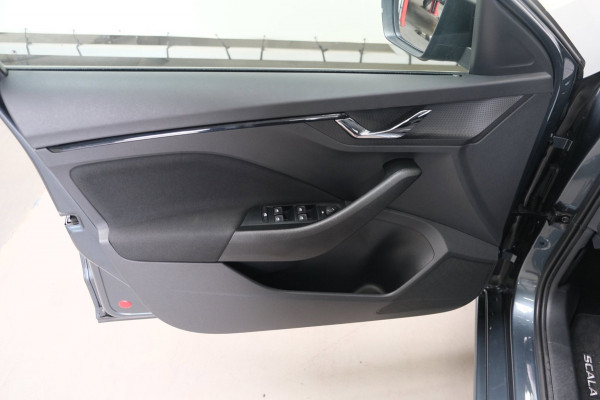 Škoda SCALA 1.0 TSI Active - N.A.P. Airco, Cruise, PDC.