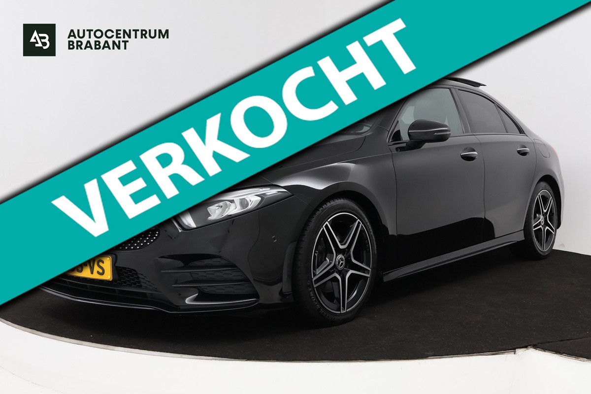 Mercedes-Benz A-Klasse 180 AMG Line (PANORAMADAK, SFEERVERLICHTING, CAMERA, STOELVERWARMING, 1e EIGENAAR, GOED ONDERHOUDEN)