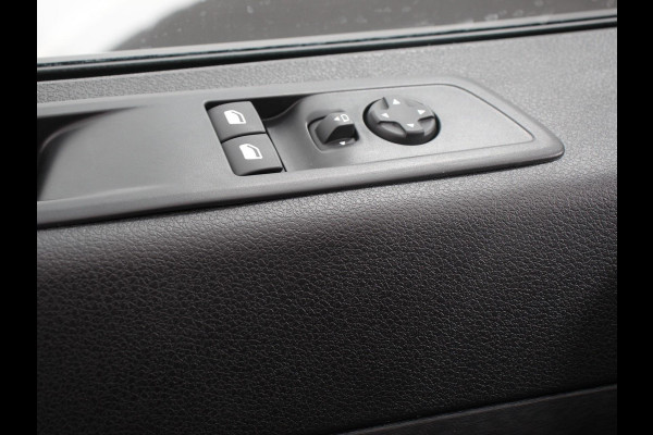 Peugeot Expert 2.0 BlueHDI 145PK L3 Automaat Navigatie Parkeersensoren Trekhaak Apple Carplay Android auto