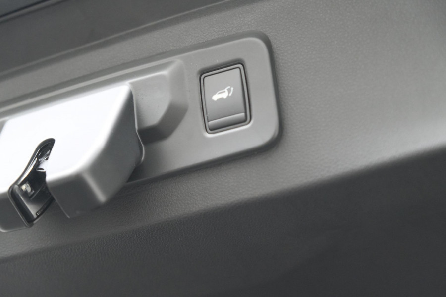 Renault Espace E-Tech Full Hybrid 200 Techno 7p. | NIEUW MODEL | Adaptieve Cruise Control | Elektronische Kofferklep | Pack Solid