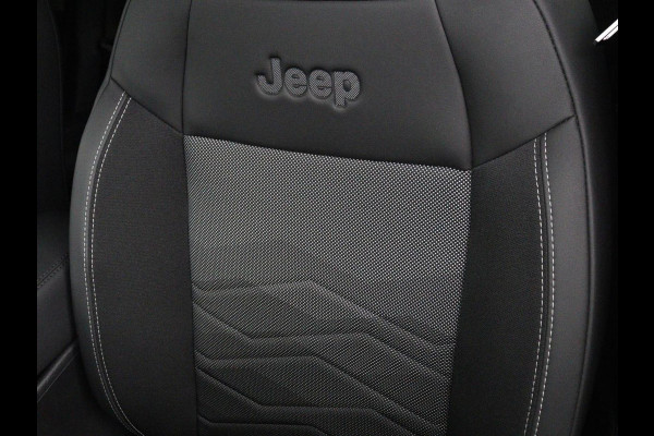 Jeep Avanger 85th Anniversary 54 kWh | SOH 97,7 | 360 Camera | Adaptive cruise control | Carplay | Climate control | Side assist