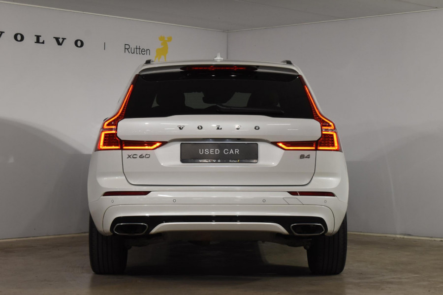 Volvo XC60 B4 197PK Automaat R-Design / Adaptive Cruise control / Elektrische stoelen / Best. stoel met geheugen / Elektrisch panorama schuif-/kanteldak / Stuurverwarming / Stoelverwarming / Achteruitrijcamera / Harman Kardon